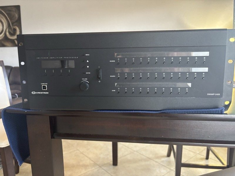 Видеокоммутатор Crestron SWAMP-24X8