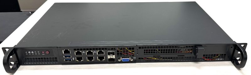 Сервер Supermicro SYS-5019D-4C-FN8TP