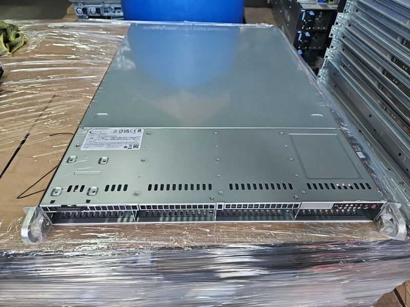 Сервер Supermicro SYS-611C-TN4R