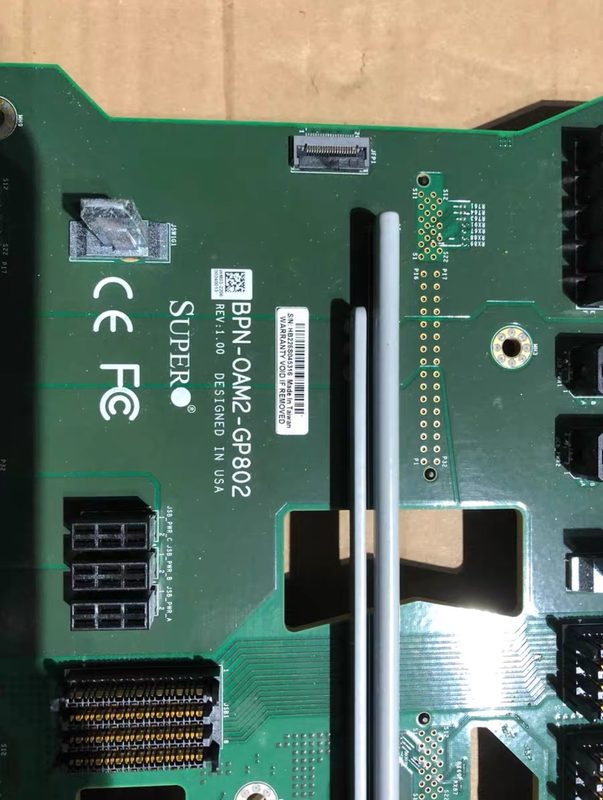 GPU-ускоритель Supermicro SYS-820GH-TN