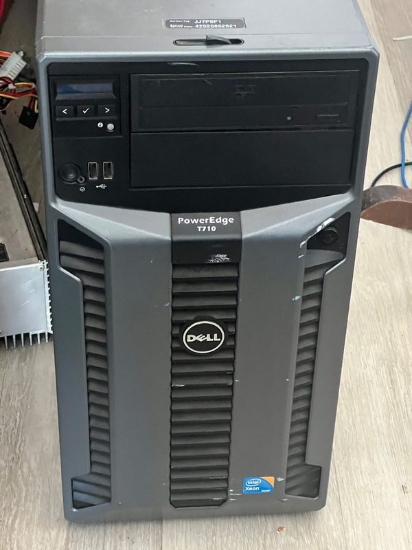 Сервер Dell T710