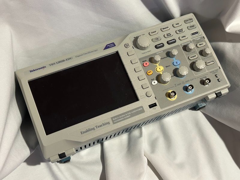 Осциллограф Tektronix TBS1202B-EDU