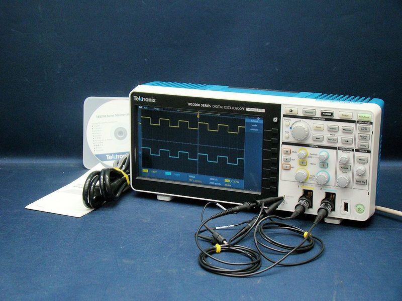 Осциллограф Tektronix TBS2102