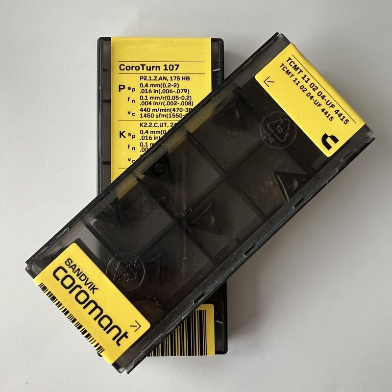 Режущий инструмент Sandvik TCMT110204-UF