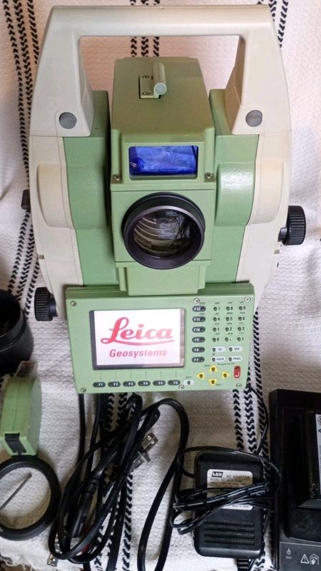 Тахеометр Leica TCRP1201