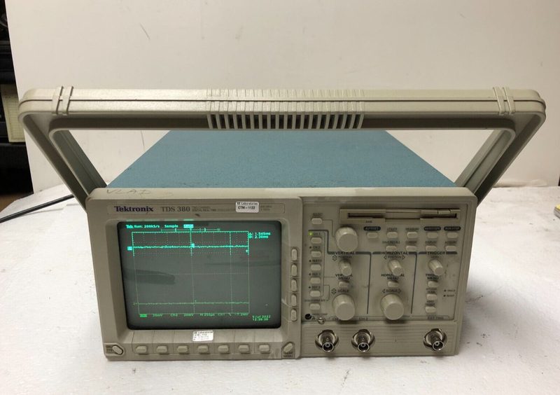 Осциллограф Tektronix TDS380