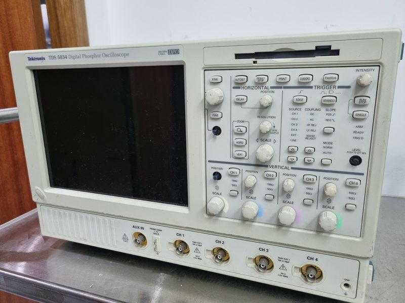 Осциллограф Tektronix TDS5034