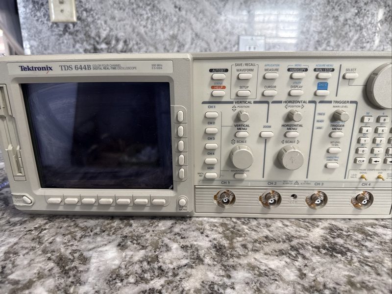 Осциллограф Tektronix TDS644B