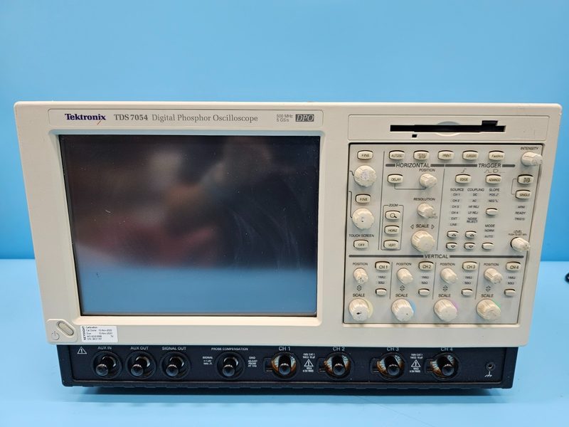 Осциллограф Tektronix TDS7054