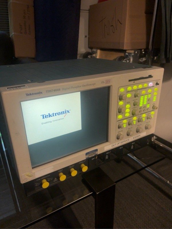 Осциллограф Tektronix TDS7404B