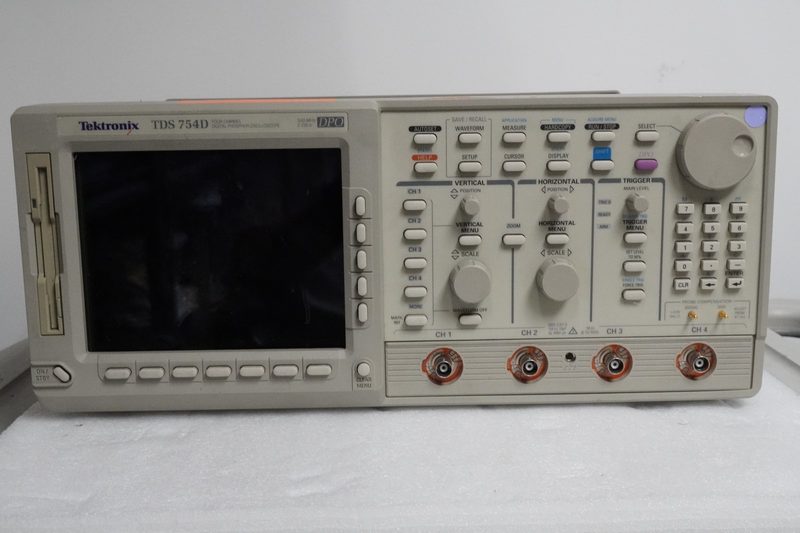 Тестер Tektronix TDS754D