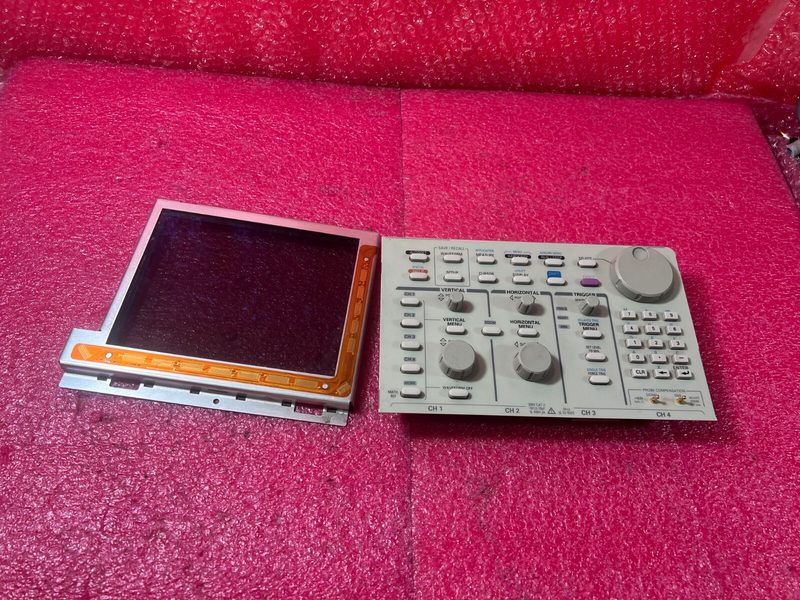 Осциллограф Tektronix TDS 580D