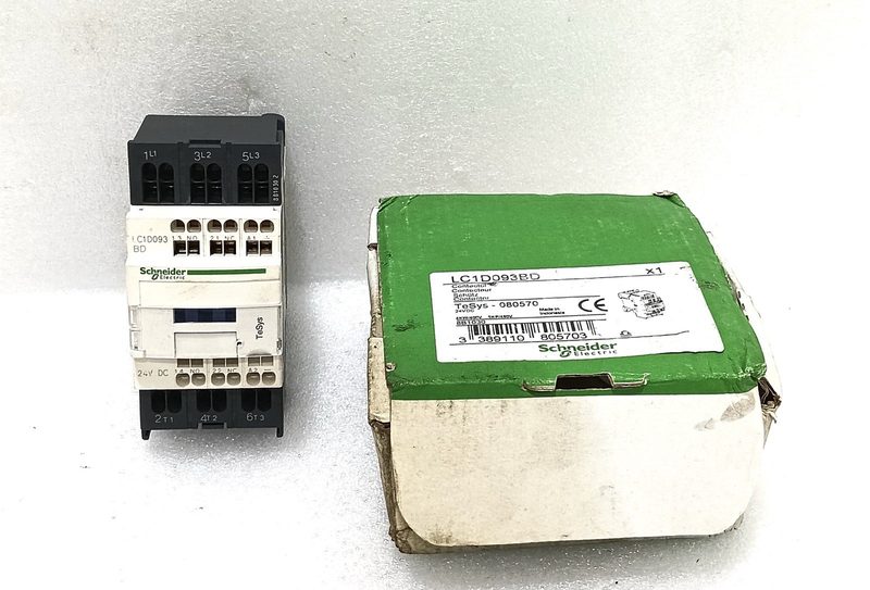 Контактор Schneider TESYS-080570