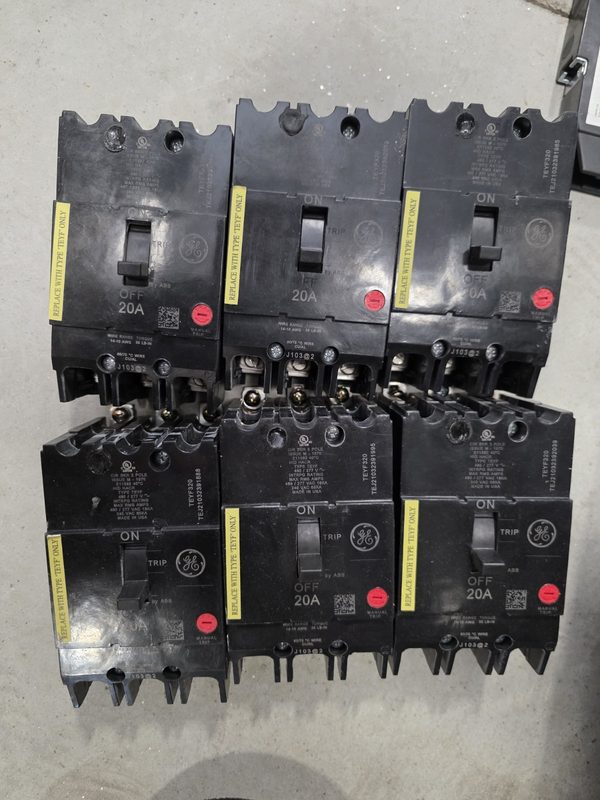 Автоматический выключатель ABB TEYF320
