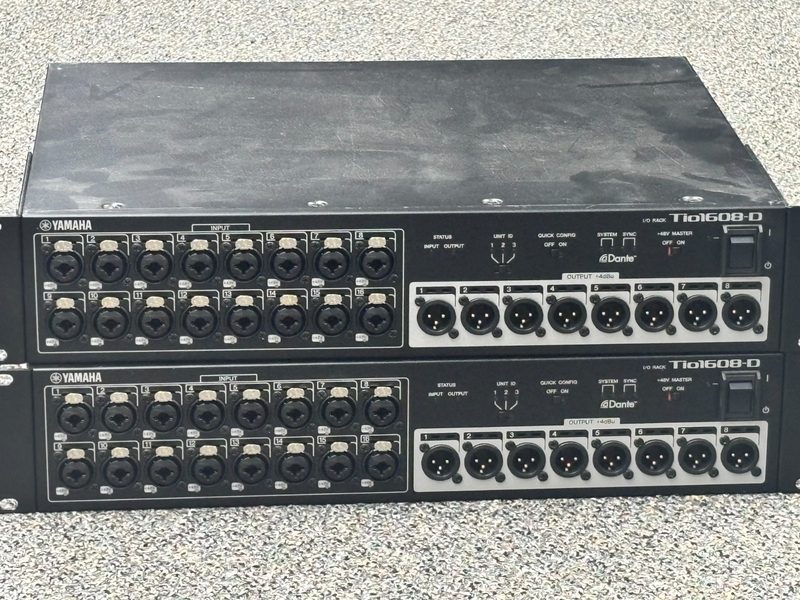Микшерный пульт TIO1608D
