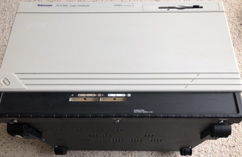 Логический анализатор Tektronix TLA601