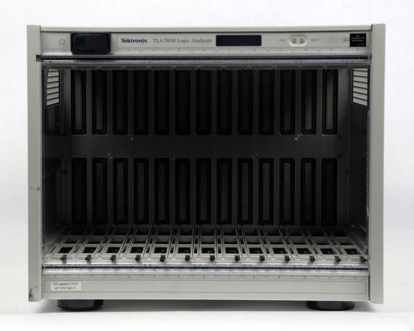 Логический анализатор Tektronix TLA7016