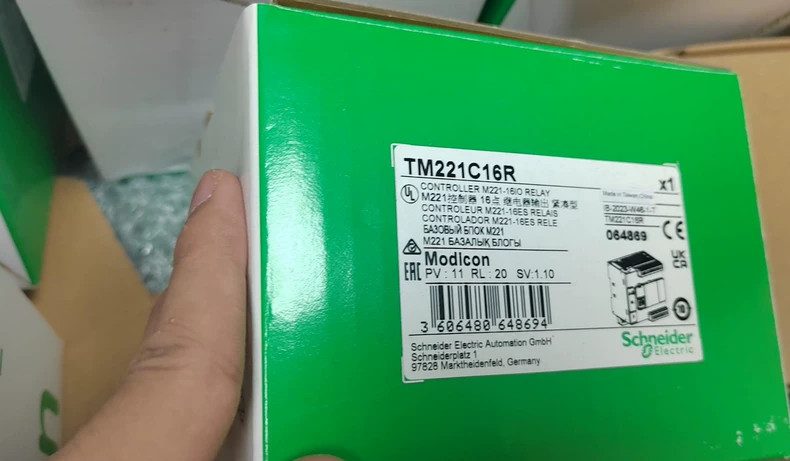 ПЛК Schneider TM221CE16R