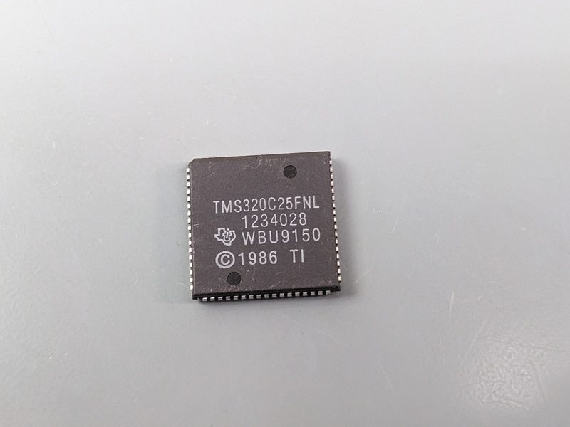 Микросхема TMS320C25FNL