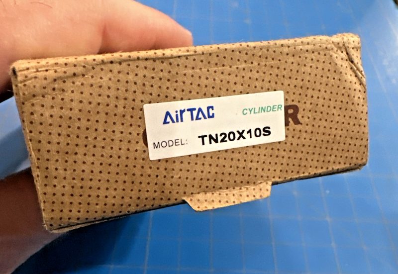 Пневмоцилиндр AirTAC TN20X10S