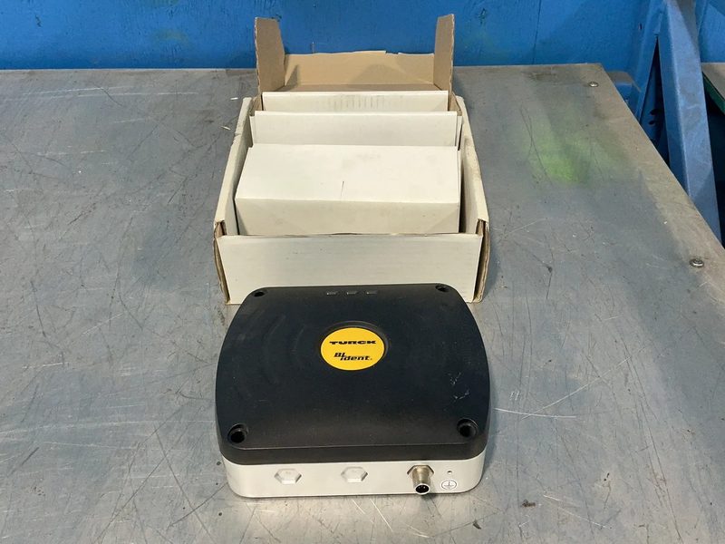 Считыватель RFID Turck TN902-Q175L200-H1147
