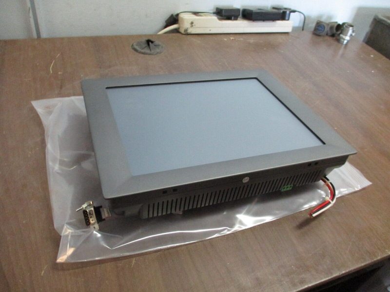 Промышленный компьютер Advantech TPC-1261H-A1BE