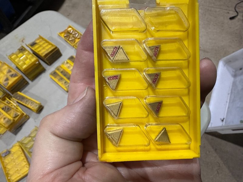 Режущий инструмент Kennametal TPGF2151