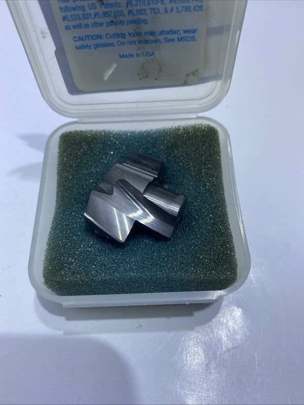 Режущий инструмент Kennametal TPGW110208FST