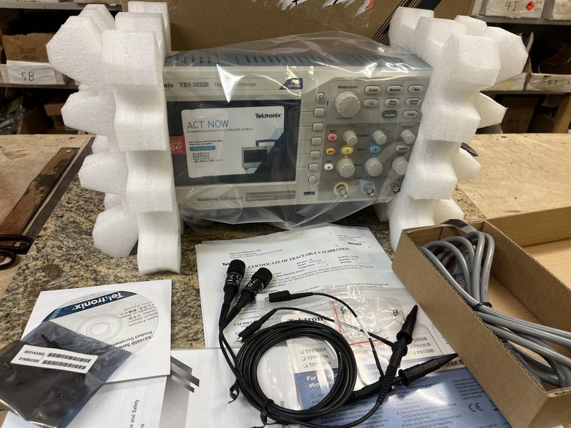Осциллограф Tektronix TPP0051