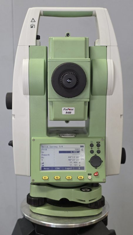 Тахеометр Leica TS02