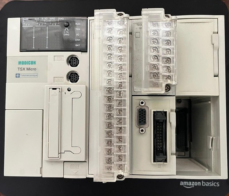 ПЛК Schneider TSX3722001