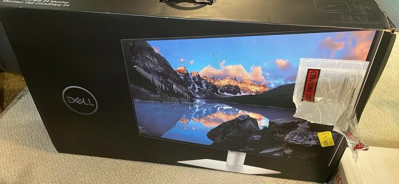 Монитор Dell U2422H