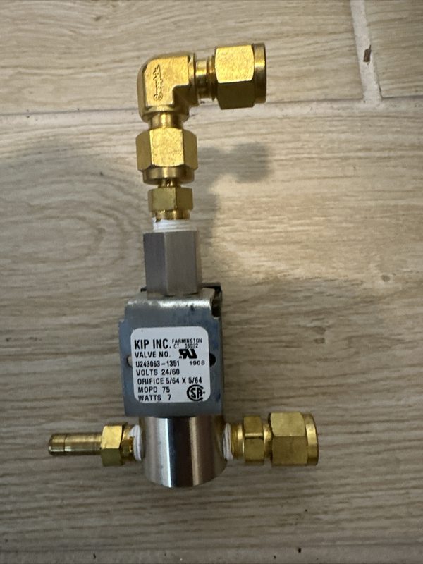Клапан Swagelok U243063-1351WITH