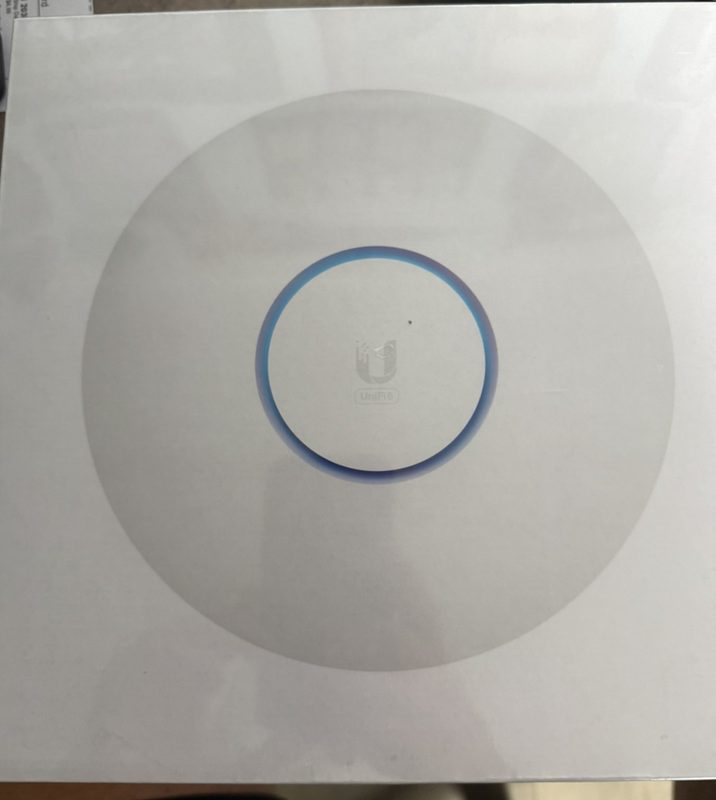 Точка доступа Ubiquiti U6-LR-US