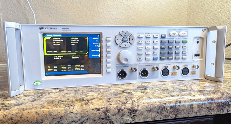 Анализатор Keysight U8903B