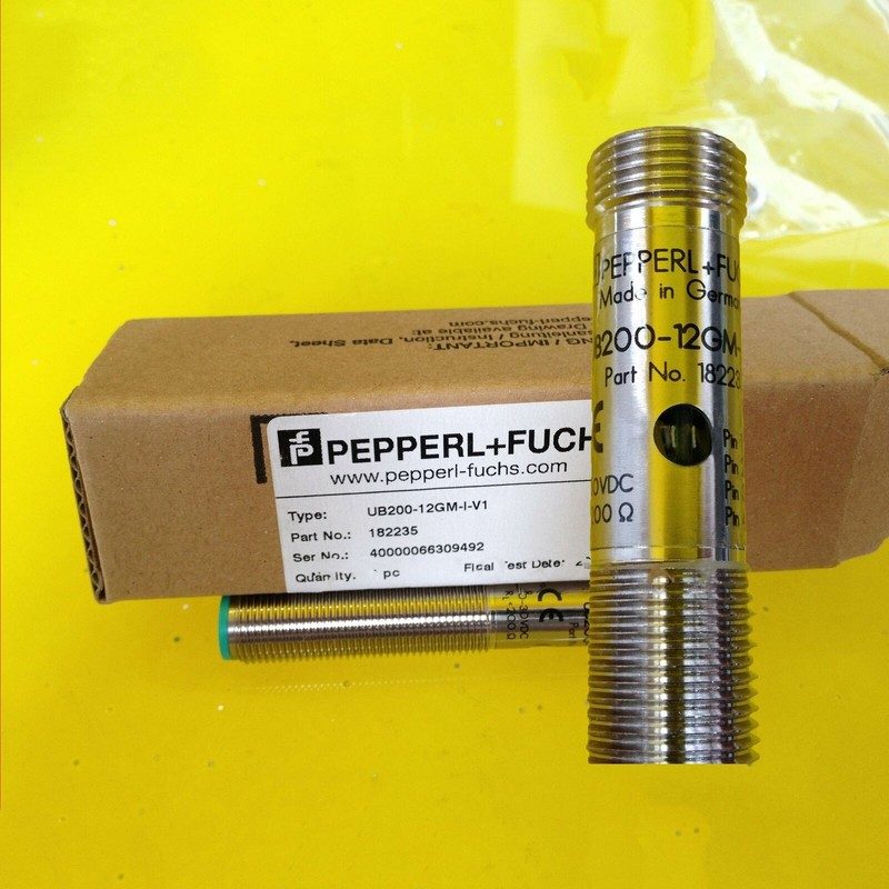 Датчик приближения UB200-12GM-I-V1