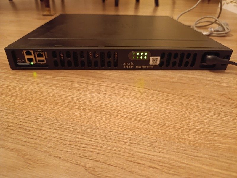 Маршрутизатор Cisco UCS-EN140N