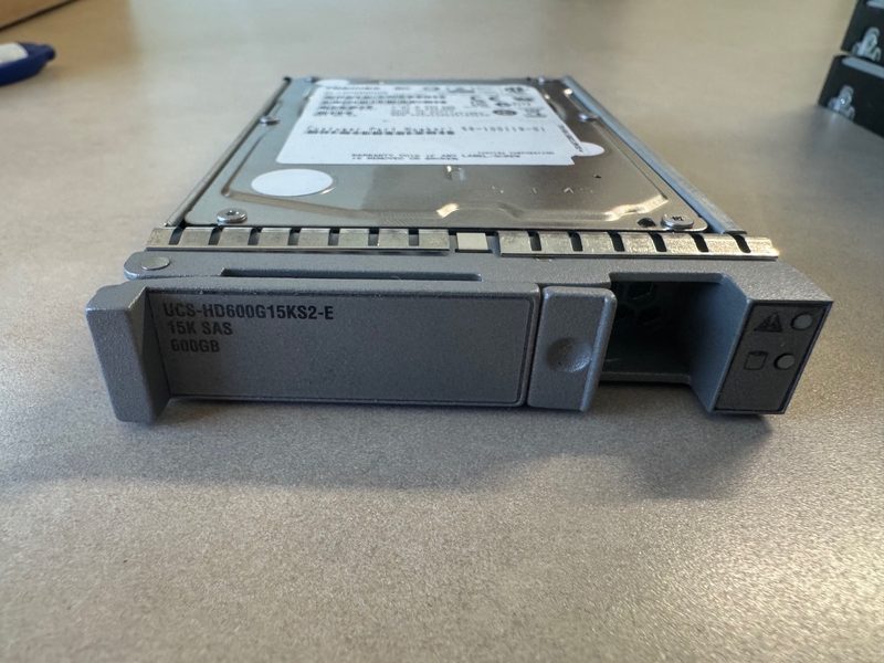 Жёсткий диск Cisco UCS-HD600G15KS2-E