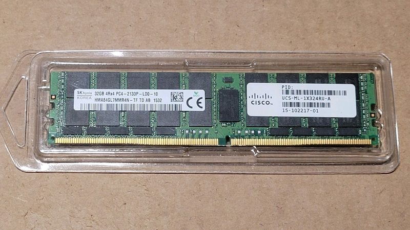 Модуль памяти Cisco UCS-ML-1X324RU-A