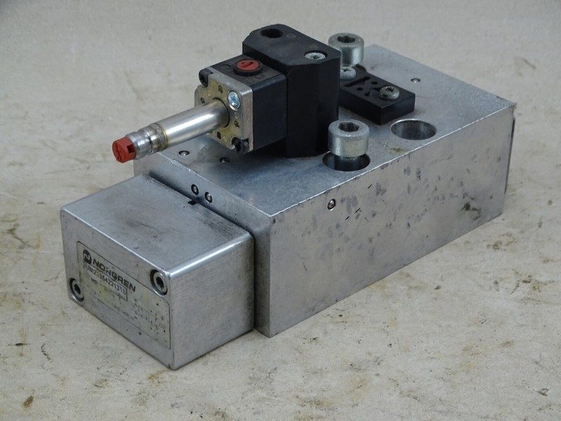 Электромагнитный клапан Norgren UM2235422131S