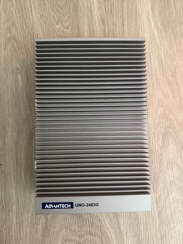 Промышленный компьютер Advantech UNO-2483G