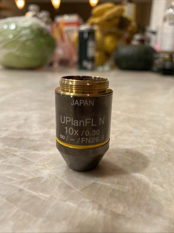 Объектив микроскопа UPLFLN10X2