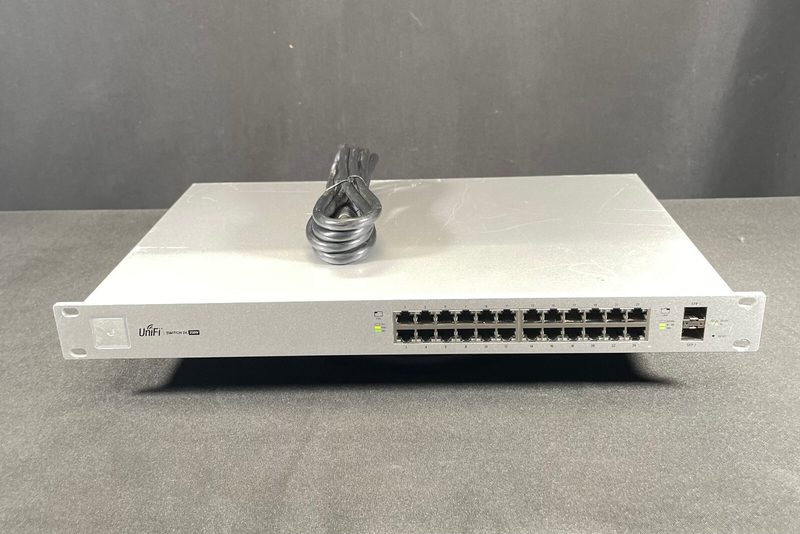 Коммутатор Ubiquiti US-24-250W