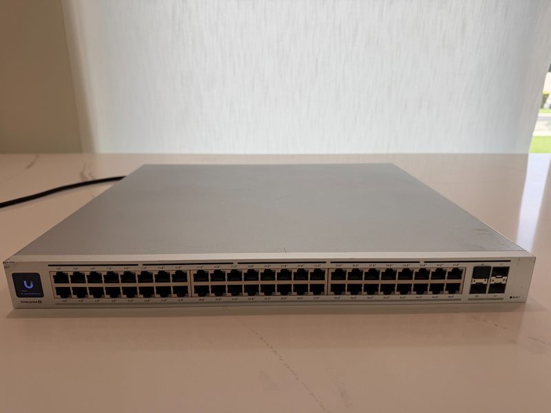 Коммутатор Ubiquiti USW-ENTERPRISE-48-POE