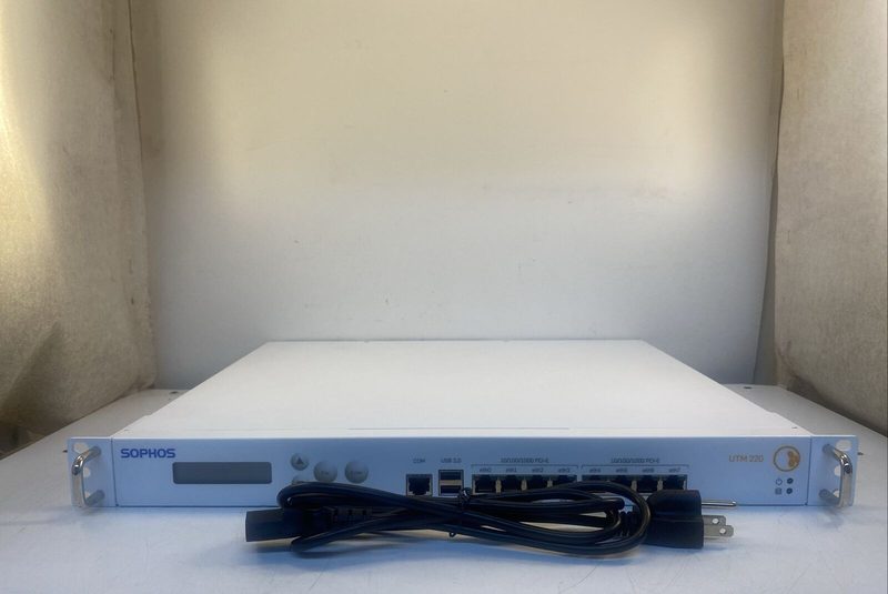 Коммутатор Cisco UTM220