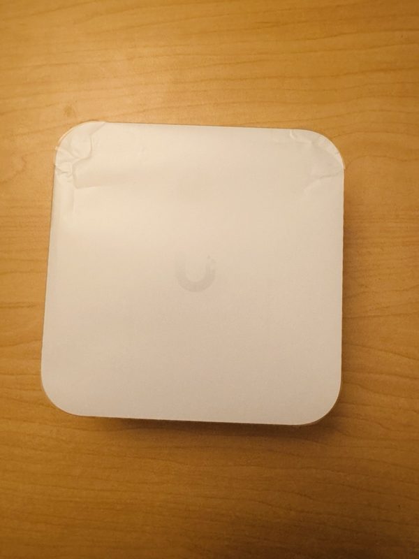 Маршрутизатор Ubiquiti UX7-US