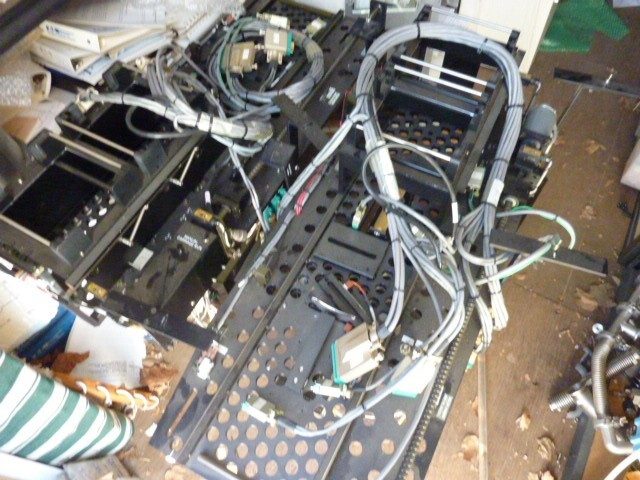 Электронный компонент V87-305353