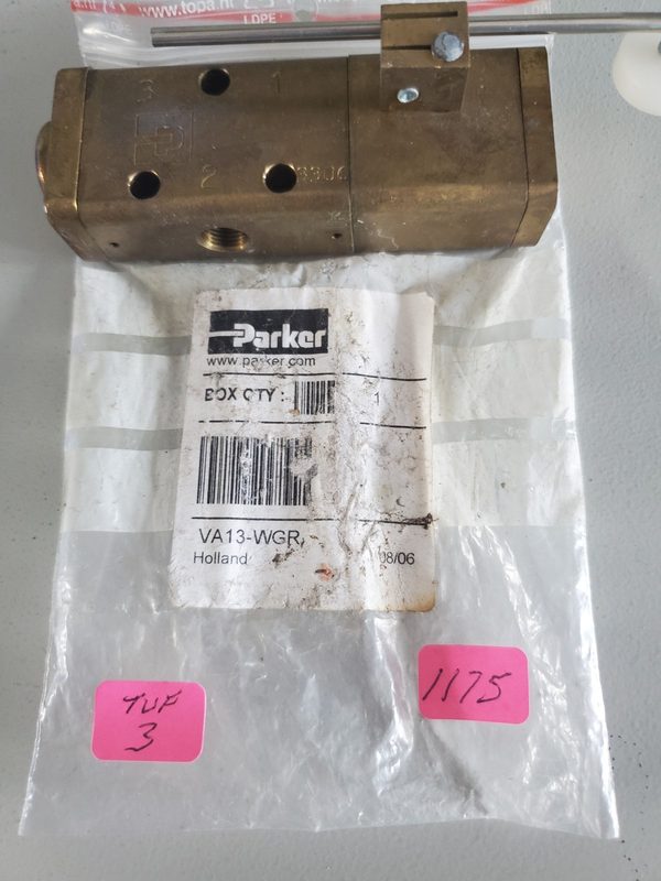 Коммутатор Parker VA13-WGR