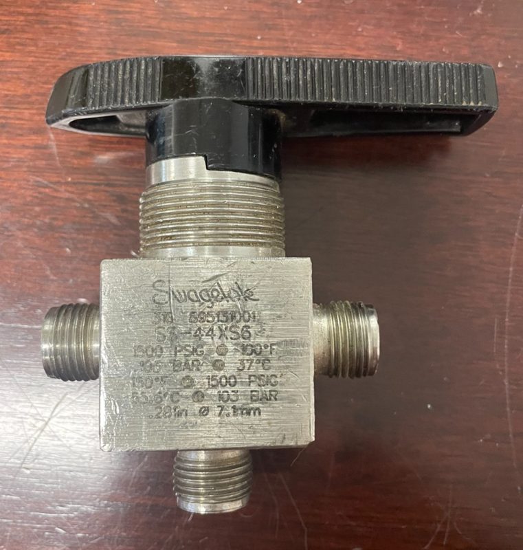 Клапан Swagelok VALVE-3/8