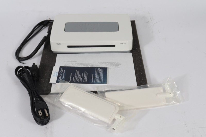 Маршрутизатор Cisco VEDGE-100M-AT
